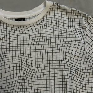 Oakley T-shirt size small​